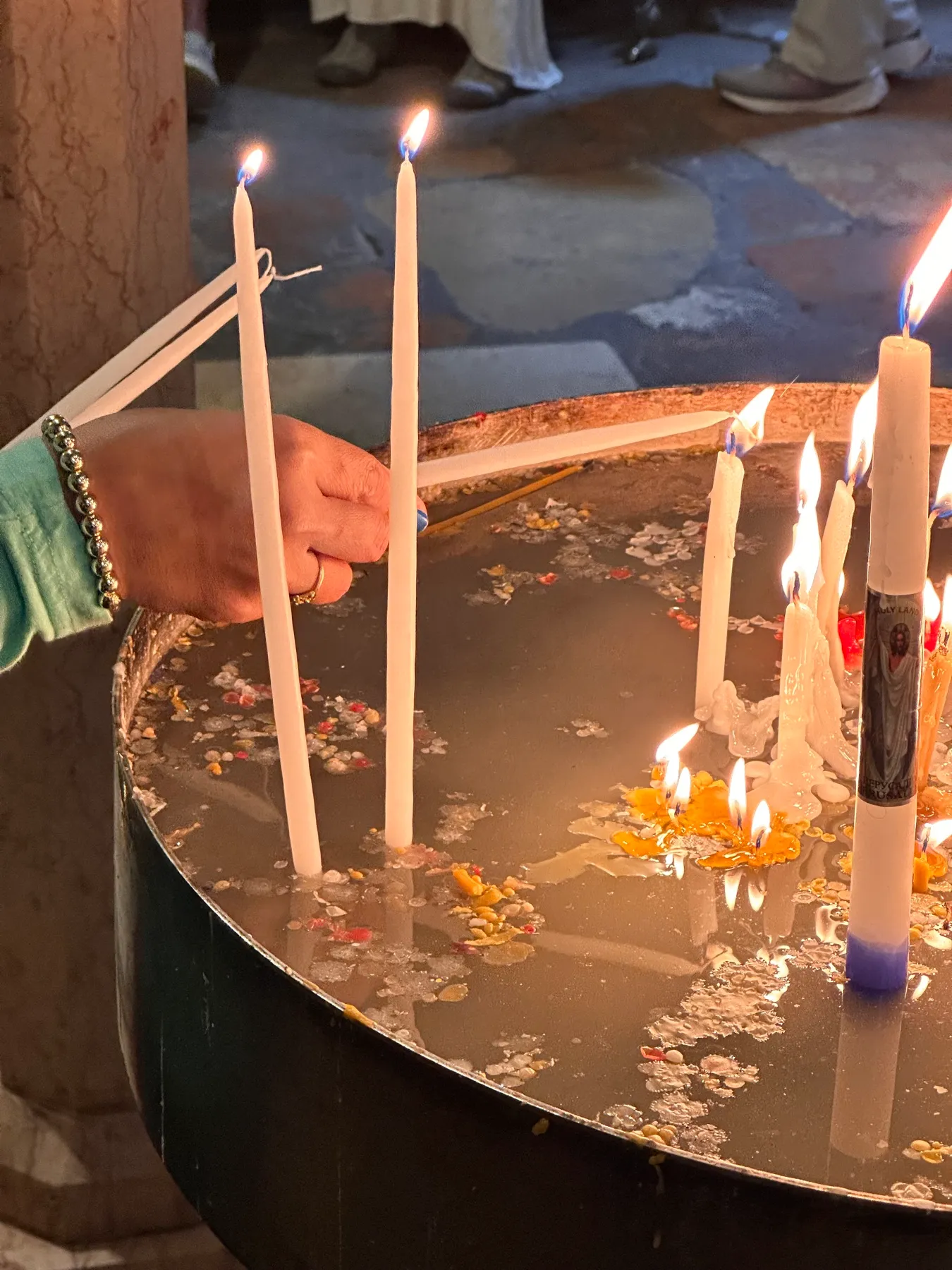 11_israel-lighting-candles.jpg