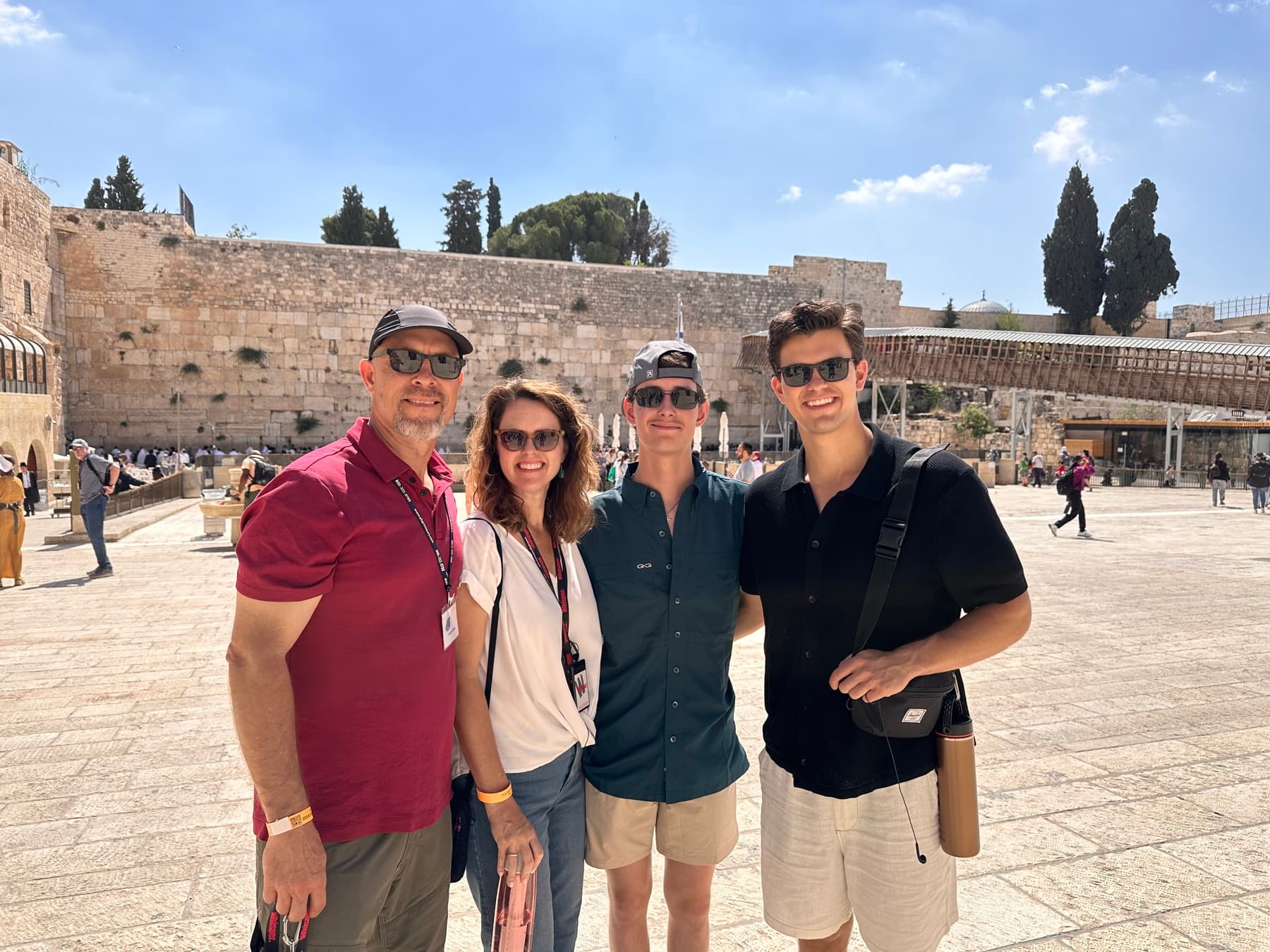 Israel family at weeping wall