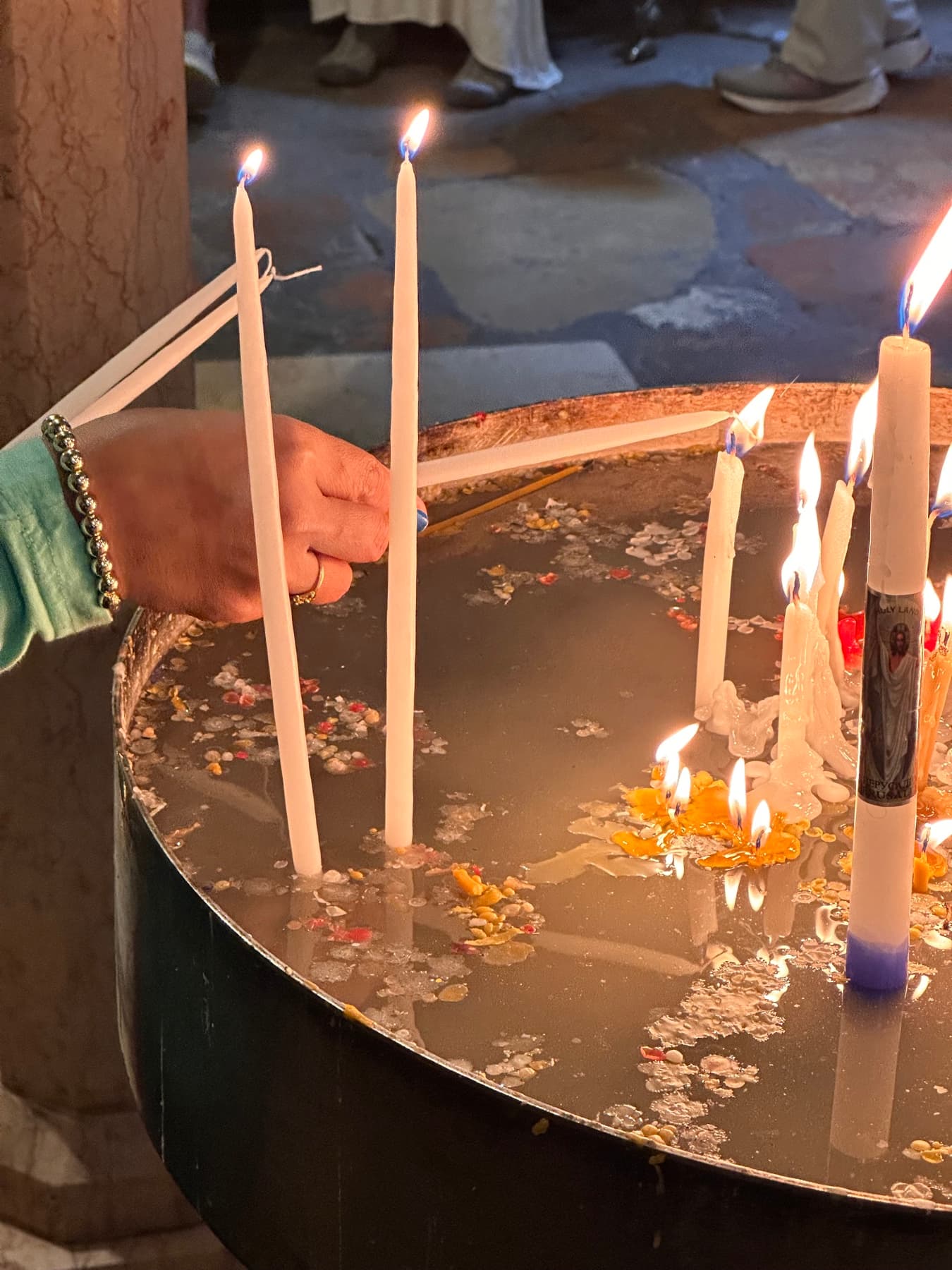 Israel lighting candles